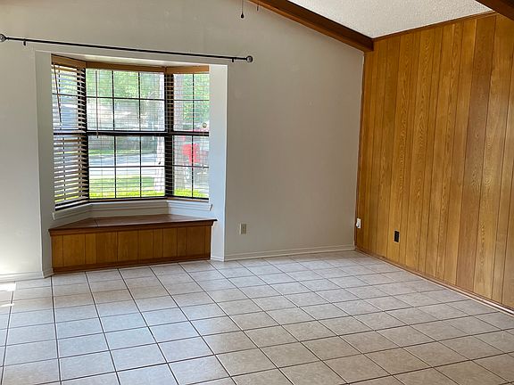 4th image of 10780 Washita Dr