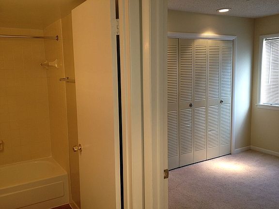4th image of 5928 Peregrine Ave #22-A12-1