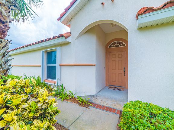 3rd image of 5522 Cord Grass Ln #5522