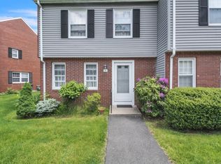 3 Barrington Dr APT A, Wethersfield, CT 06109