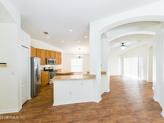 4th image of 3648 SHREWSBURY Drive