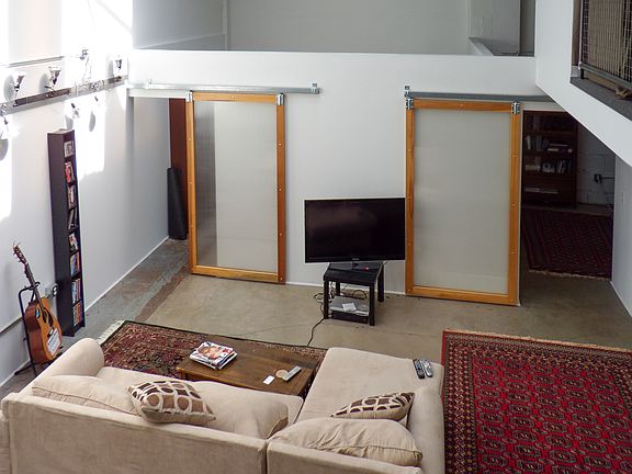 4th image of 410 N Craig St APT C