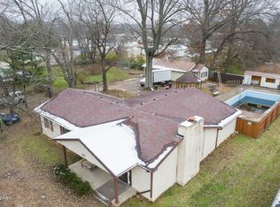 6409 Lower Hunters Trce, Louisville, KY 40258