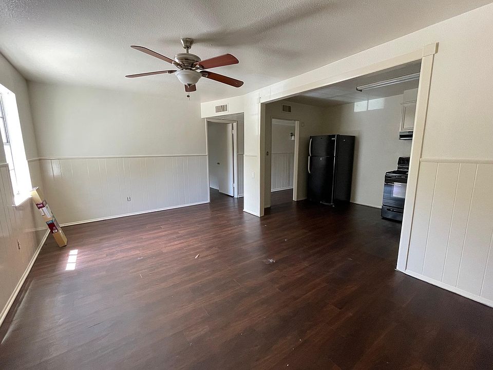 222 E Phillips Rd APT 3, Angleton, TX 77515 Zillow
