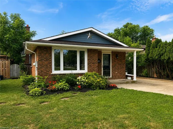 26 Friars Ct, Saint Catharines, ON L2N 6B5