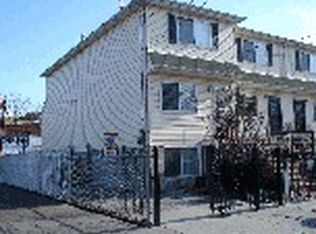 132 1/2 Roe St, Staten Island, NY 10310