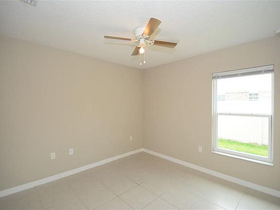 4th image of 39 Buttonworth Dr #B