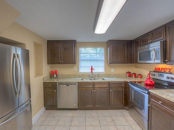4th image of 125 Eastway Dr