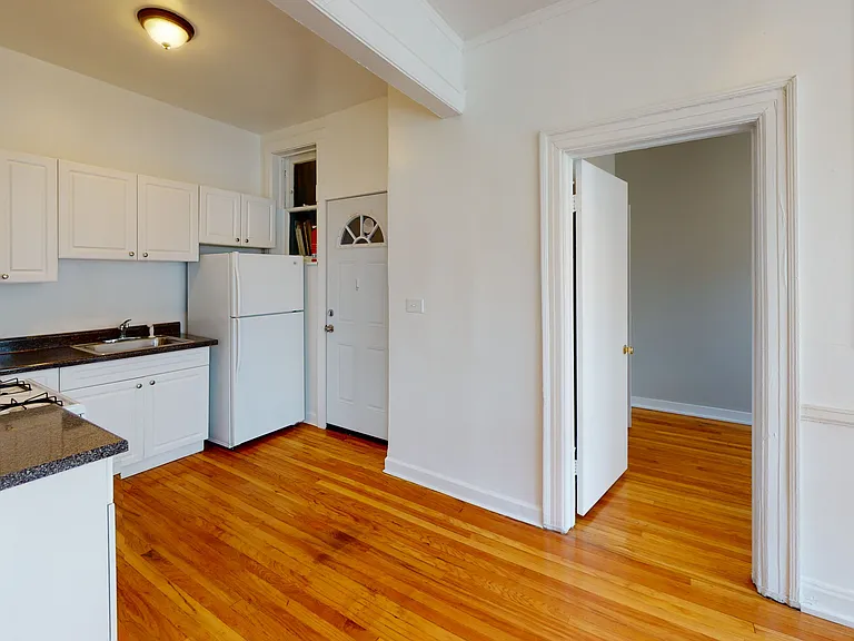 1010 W Loyola Ave #3W — Photo 3