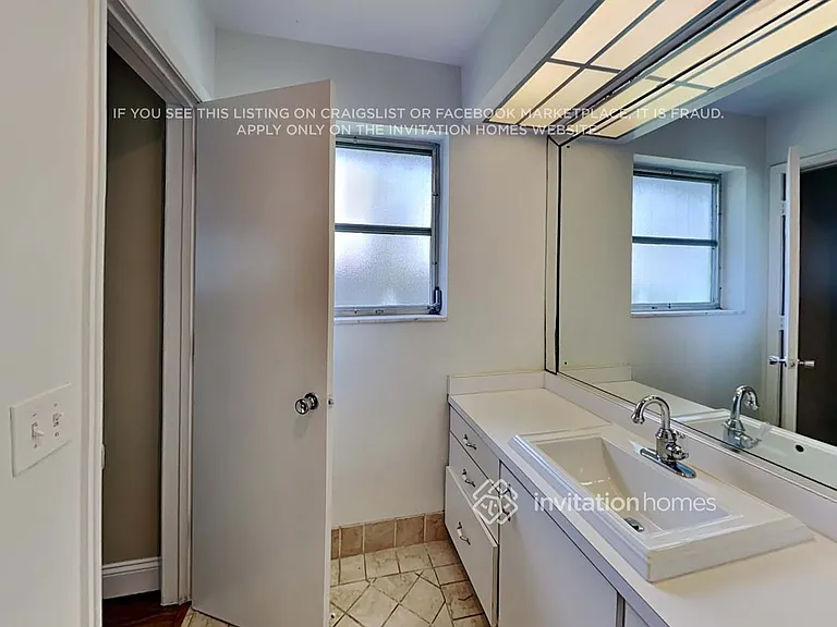 5881 NE 21st Rd — Photo 15
