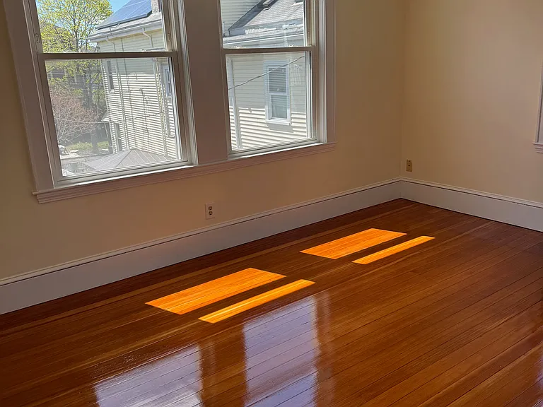 25 Chestnut St #3 — Photo 4