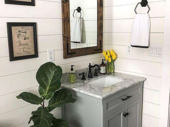Laundry room/half bath