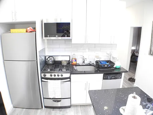 Rented by Beyond Property Group | media 5