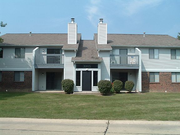 3rd image of 3030 Matthew Dr #3011F