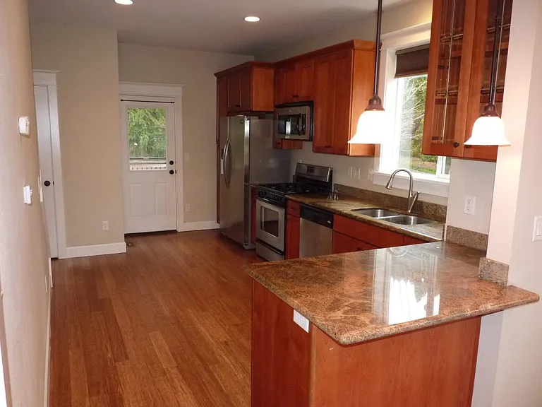 3837 SE Ogden St — Photo 5