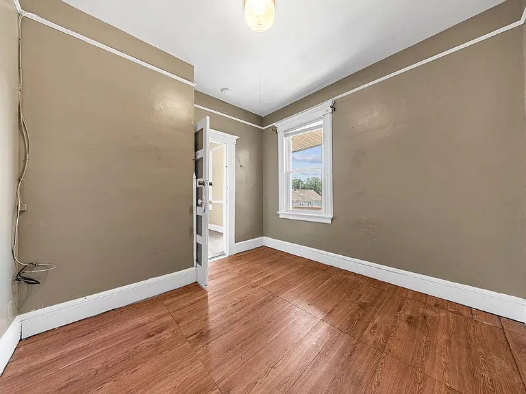 359 Belmont Ave — Photo 20