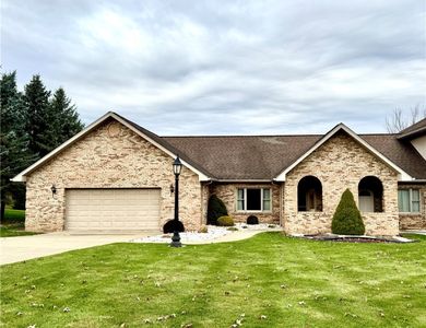 111 Blossom Dr #A, Butler, PA, 16001