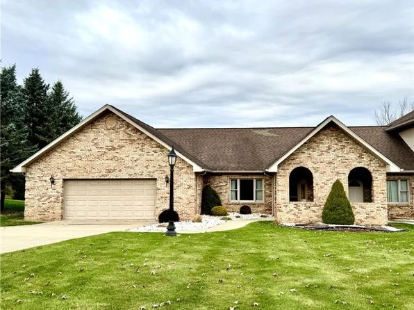 111 Blossom Dr #A, Butler, PA 16001