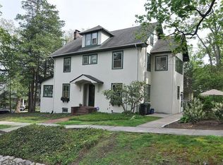 96 Osborne St, Glen Ridge, NJ 07028