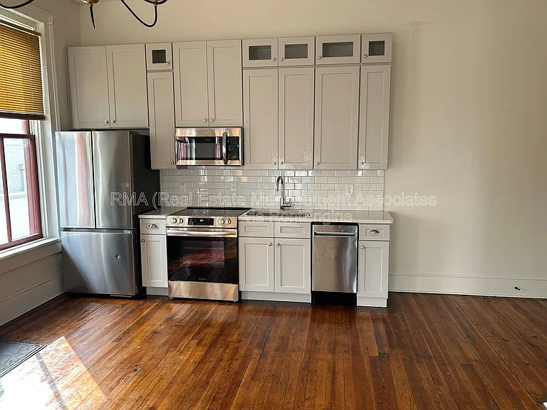 215 Main St #2A — Photo 4
