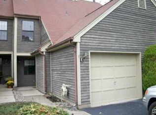 10 E New Bedford Rd, West Milford, NJ 07480