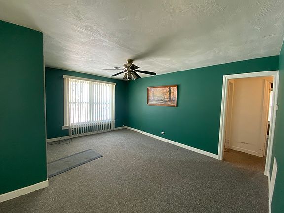 2nd image of 2039 Emerson St