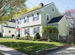 44 Fosdyke St, Providence, RI 02906