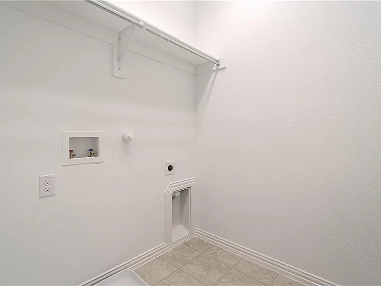 3708 Lantern Ln — Photo 19