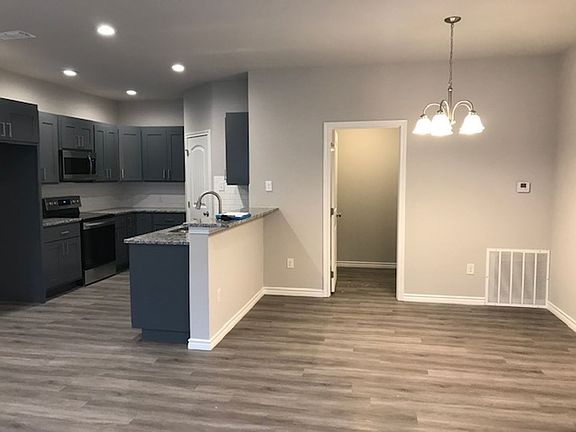 4th image of 2852 Melissa Ln