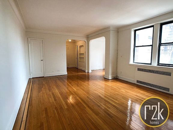 4th image of 3450 29th St APT 5A