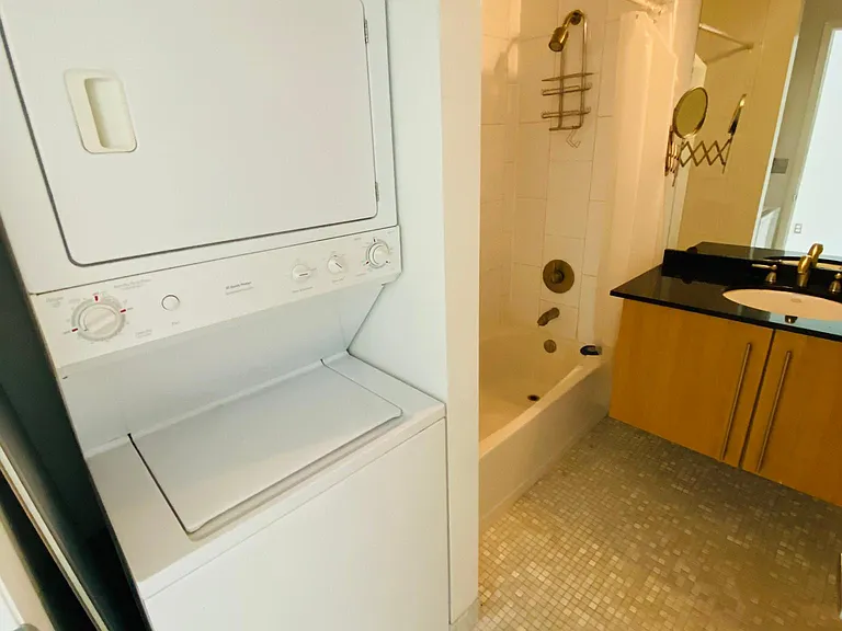 8103 Biscayne Blvd — Photo 10