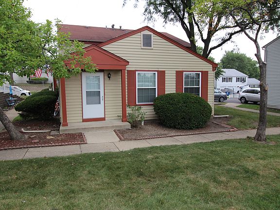 2nd image of 451 James Ct Unit A
