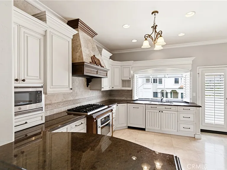 7 Wimbledon Ct — Photo 12
