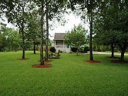 1st image of 350 Ellen Ave
