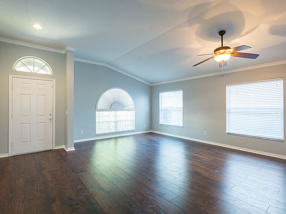 4th image of 1833 Greystone Heights Dr