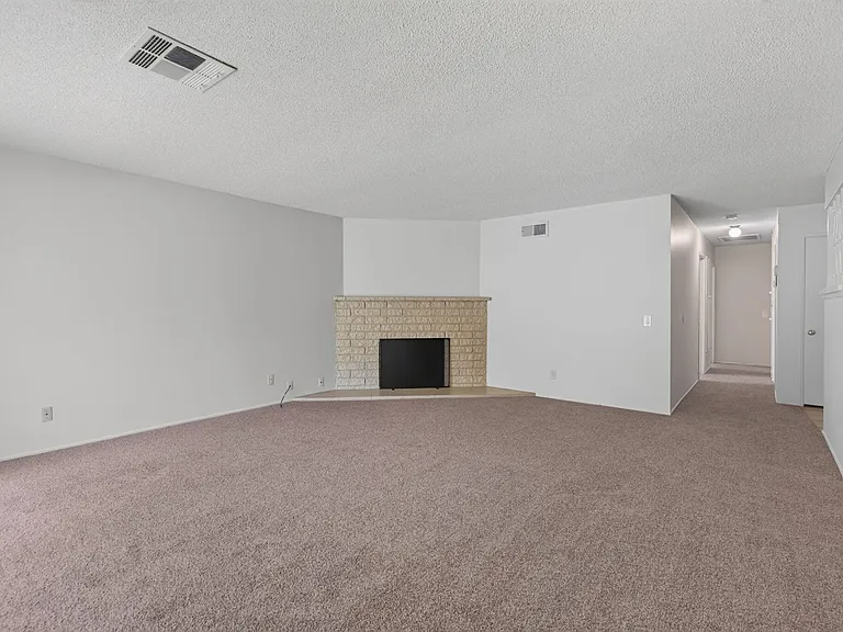 4005 Haverford Ave — Photo 6