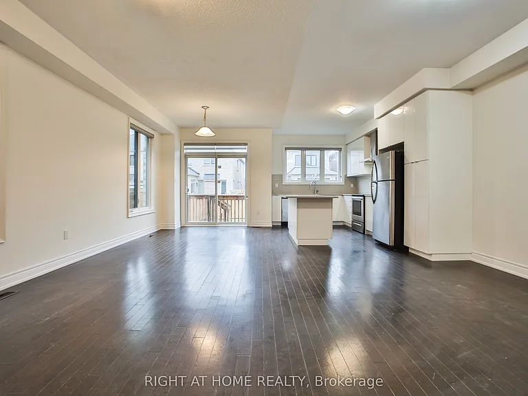 25 Hubbell Rd #UPPER — Photo 7