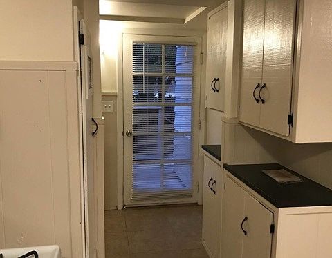 4th image of 7607 Twin Oaks Ave APT D