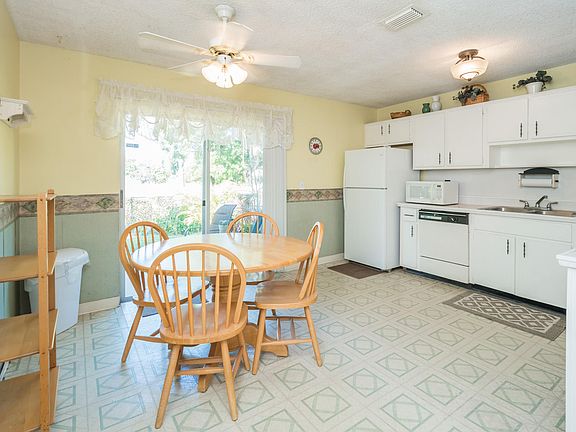 5th image of 4238 42nd Ave S