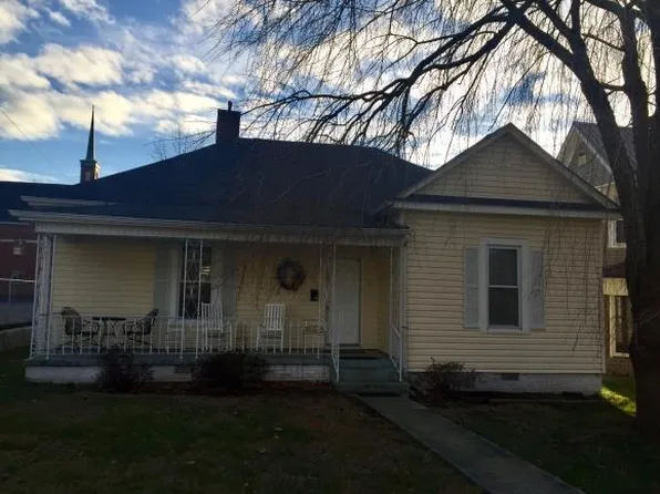 230 1st St, Erwin, TN 37650