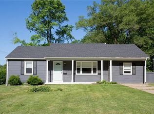 7048 Horton St, Overland Park, KS 66204