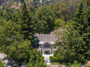 10500 Rocca Pl, Los Angeles, CA 90077