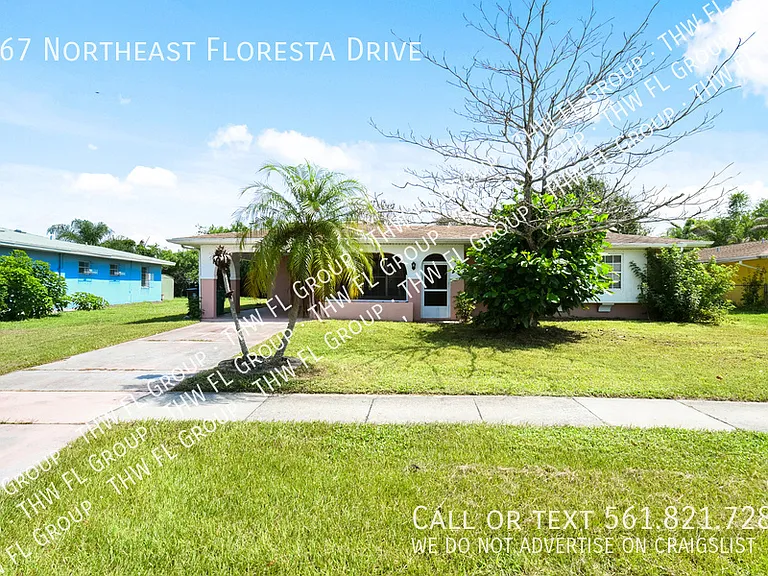267 NE Floresta Dr — Photo 23