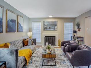 Verlaine on the Parkway, Dallas, TX 75254
