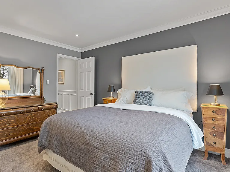 111 Summerhill Ave — Photo 38