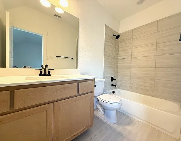 17141 Oxborough Dr — Photo 20