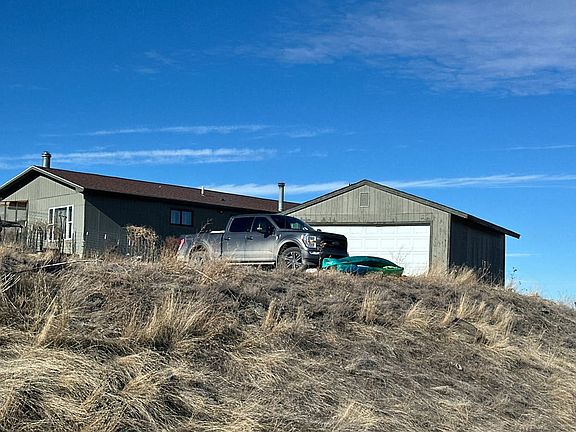 3rd image of 4656 Metzger Rd