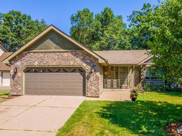 135 Egret Ln, Lino Lakes, MN 55014