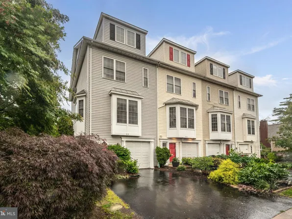 414 S Wayne St, Arlington, VA 22204