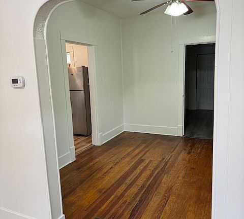 5th image of 2818 Northwestern Pkwy